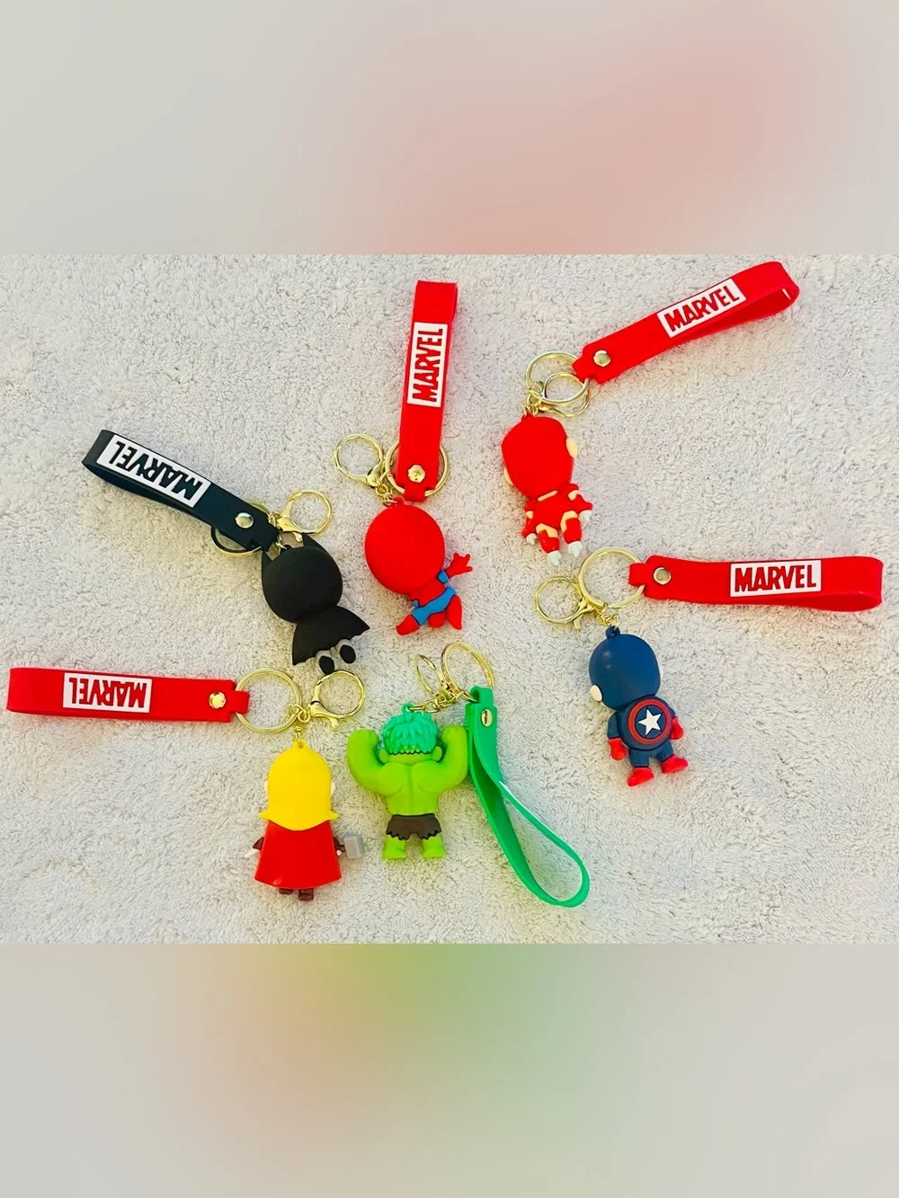 Marvel Kids Superhero Keychain Set - 6 Keychains!